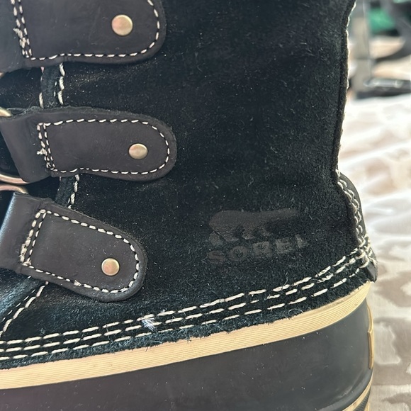 Women’s Sorel Boots - Picture 2 of 9